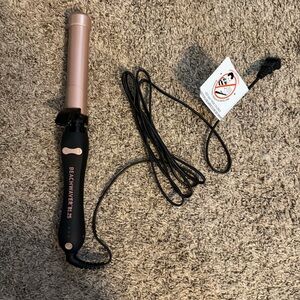 The Beachwaver Co. Black and Rose Gold Curling Wand